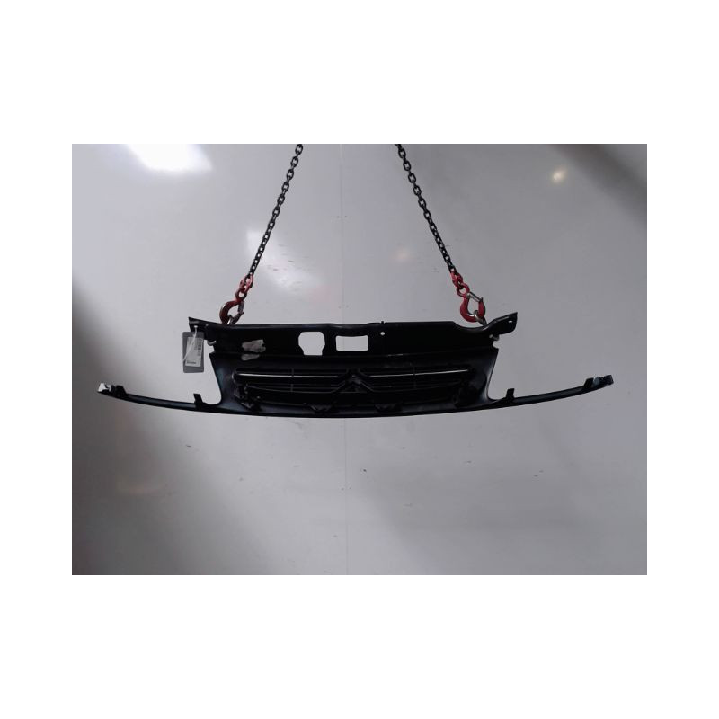 CALANDRE CITROEN SAXO -99