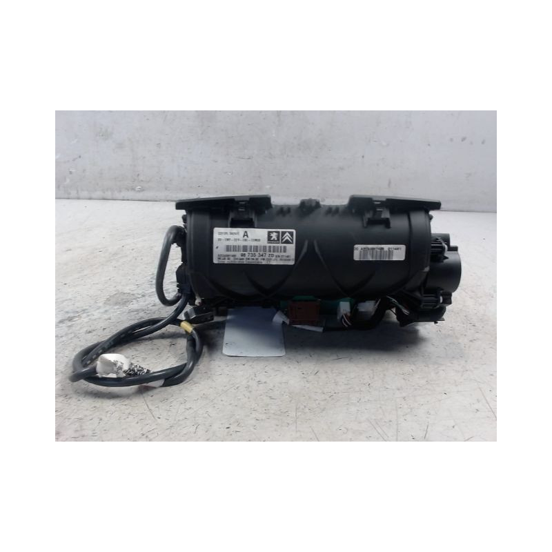 ECRAN GPS PEUGEOT 308 2009-