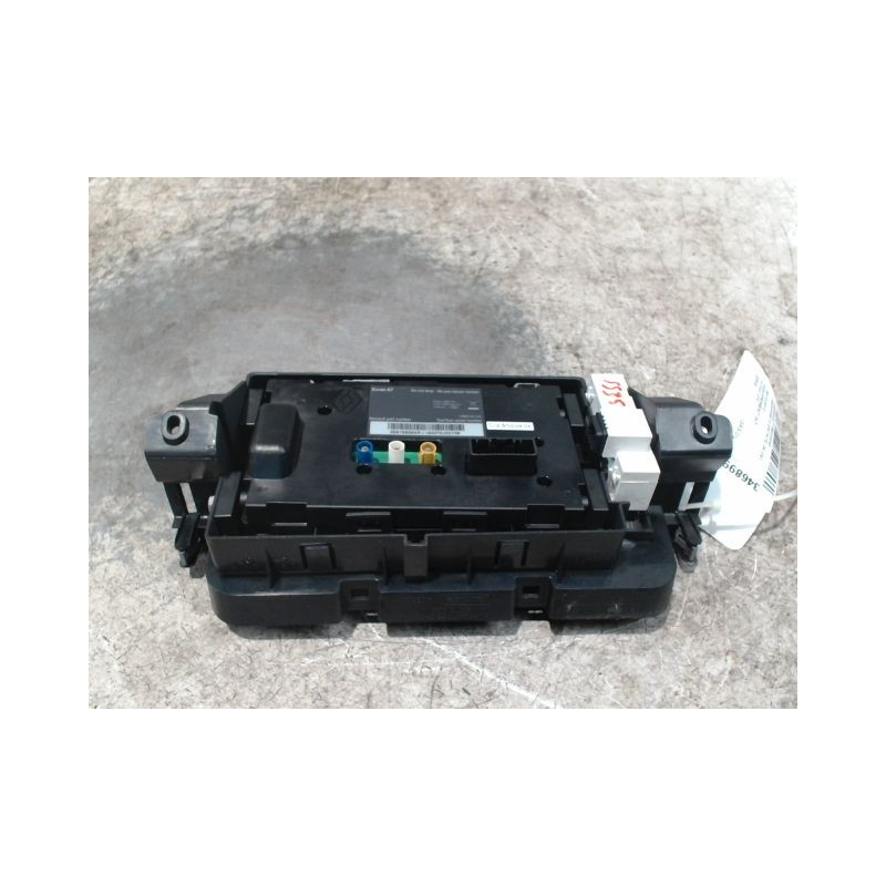 ECRAN GPS RENAULT MEGANE III ESTATE 09-