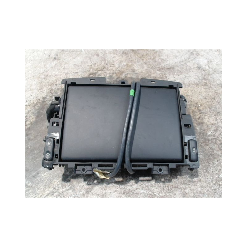 ECRAN GPS PEUGEOT 5008 2009-