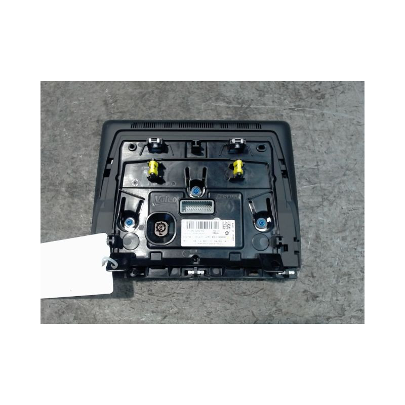 ECRAN GPS RENAULT CLIO