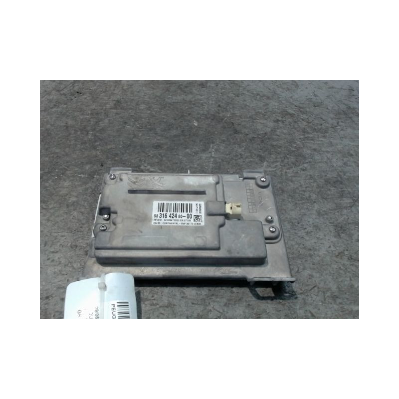 ECRAN GPS PEUGEOT 208