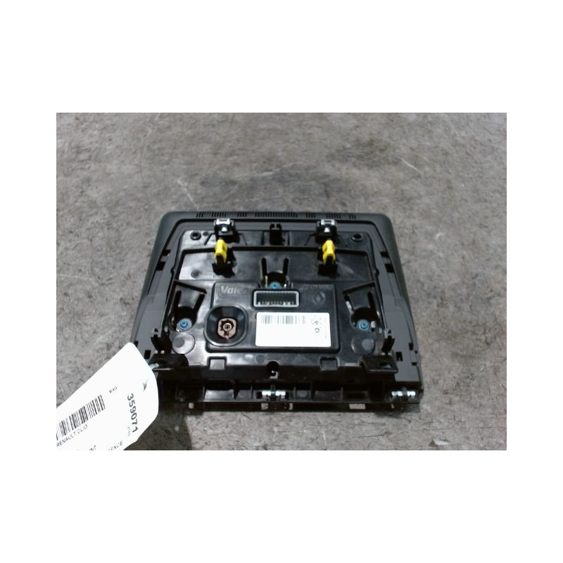 ECRAN GPS RENAULT CLIO