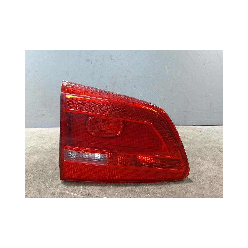 FEU ARRIERE INTERIEUR GAUCHE VOLKSWAGEN TOURAN 09-
