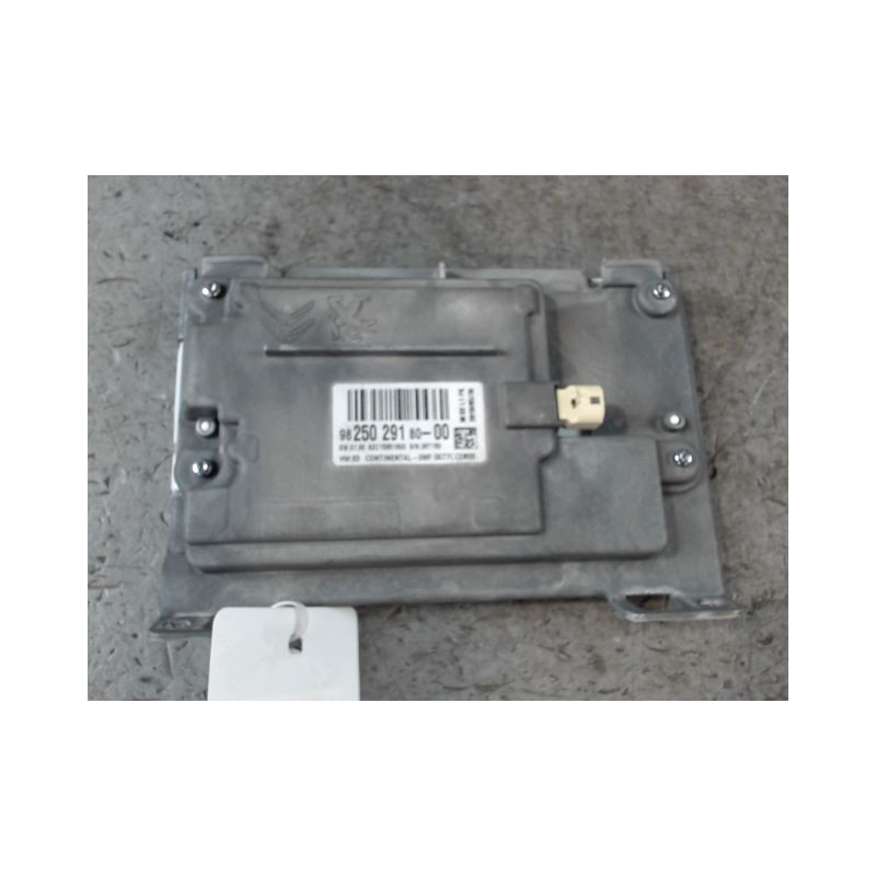 ECRAN GPS PEUGEOT 208