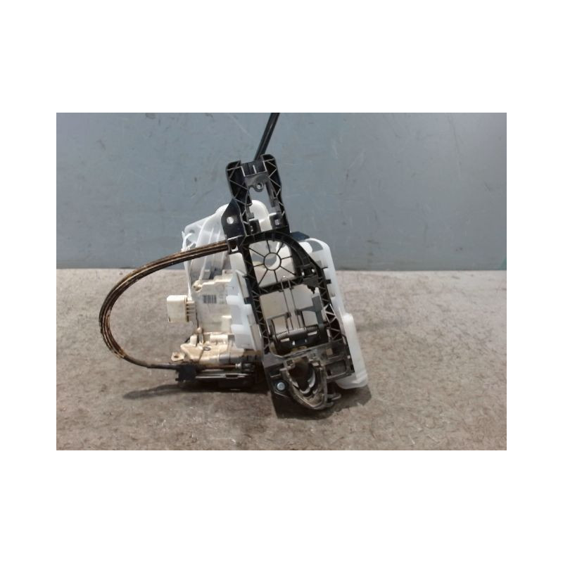 SYSTEME CONDAMNATION AVANT GAUCHE VOLKSWAGEN PASSAT 2010-