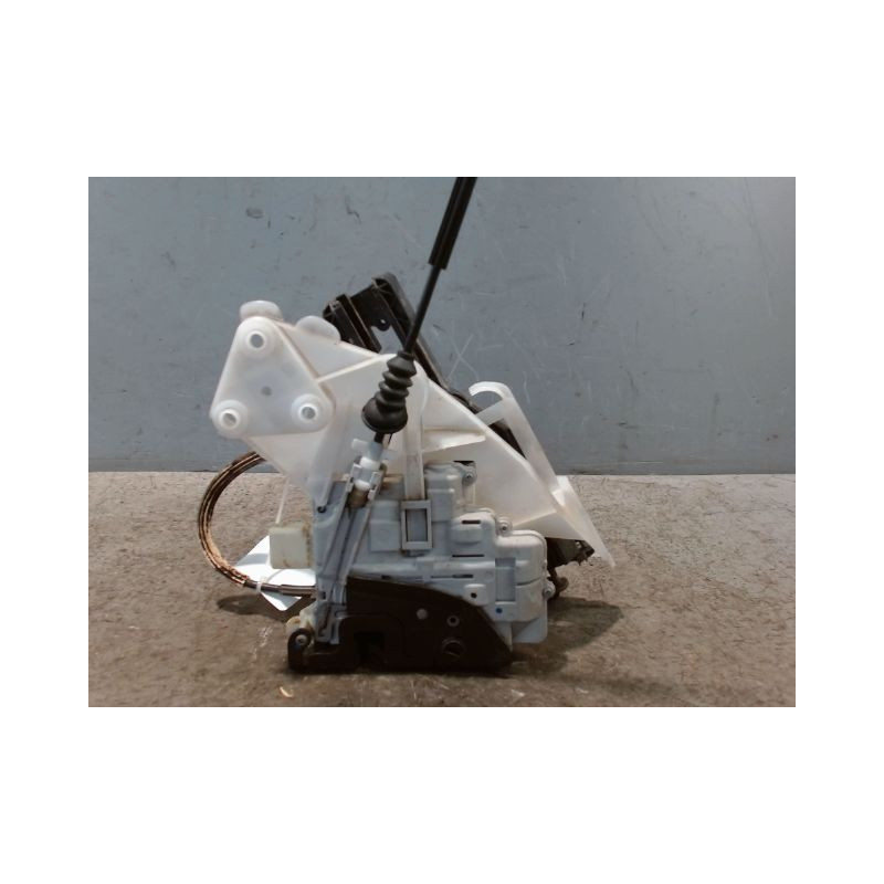 SYSTEME CONDAMNATION ARRIERE DROIT VOLKSWAGEN PASSAT 2010-