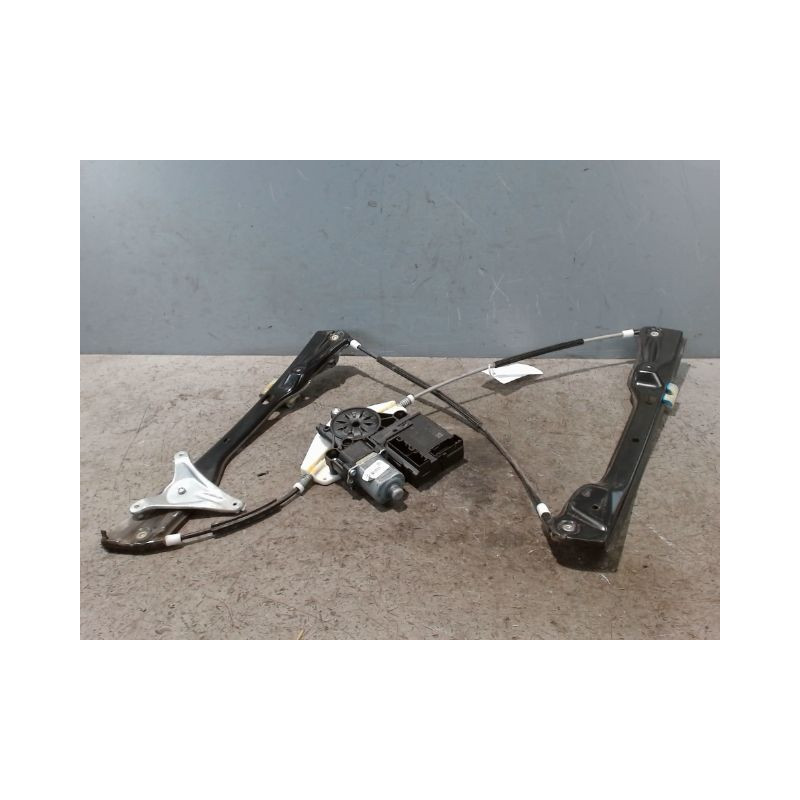 MECANISME+MOTEUR LEVE-GLACE AVANT DROIT VOLKSWAGEN PASSAT 2010-