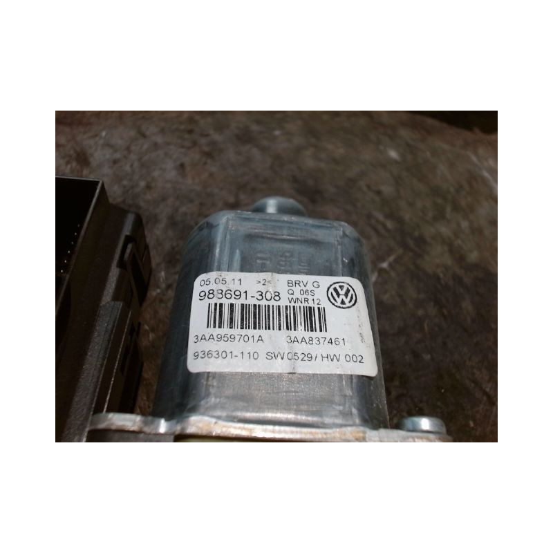 MECANISME+MOTEUR LEVE-GLACE AVANT GAUCHE VOLKSWAGEN PASSAT 2010-