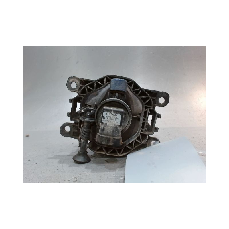 PHARE ANTIBROUILLARD AVANT GAUCHE RENAULT CAPTUR