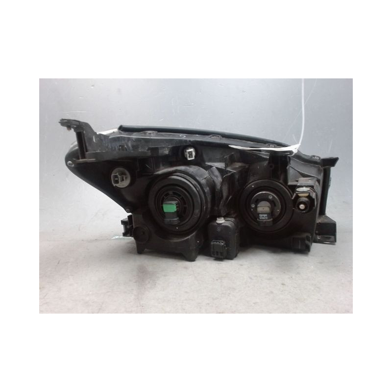 PHARE GAUCHE TOYOTA RAV4 2006