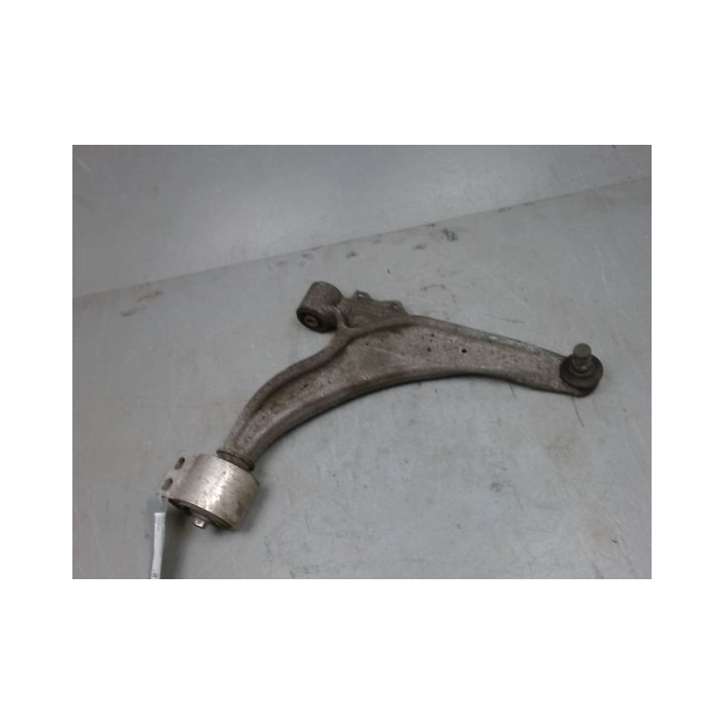 TRIANGLE INFERIEUR AVANT DROIT OPEL ZAFIRA