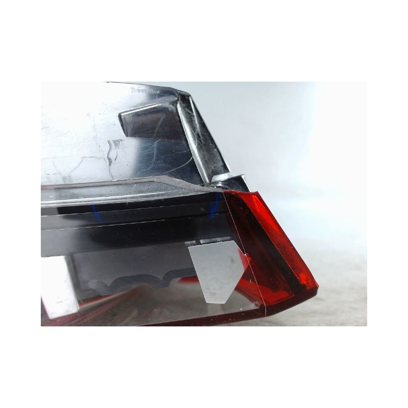 FEU ARRIERE INTERIEUR DROIT RENAULT MEGANE