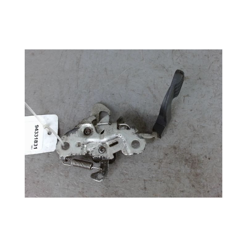 SERRURE CAPOT PEUGEOT 207