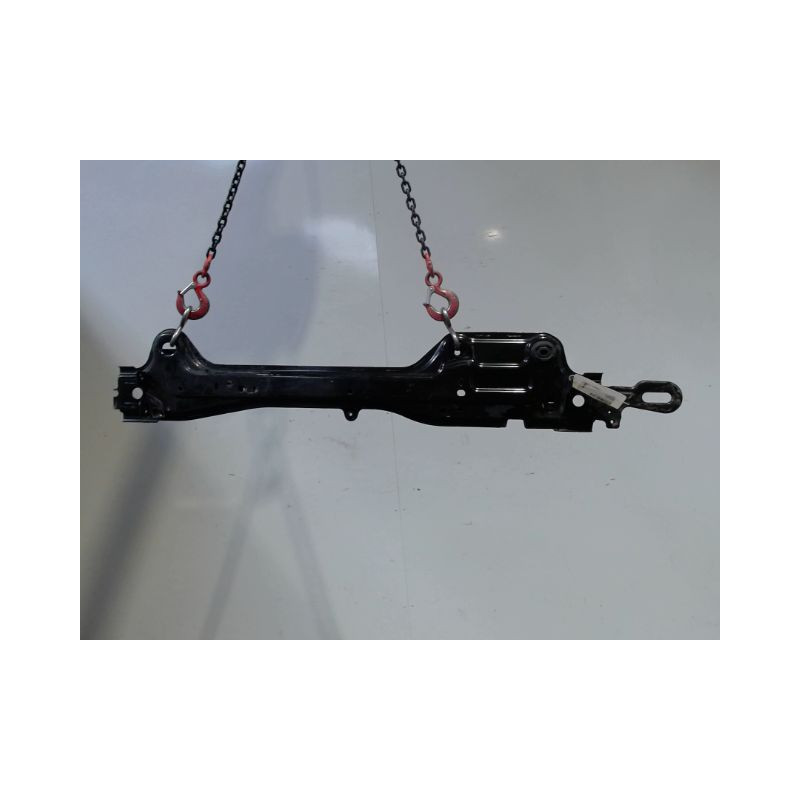 TRAVERSE INFERIEURE ARMATURE AVANT RENAULT MEGANE