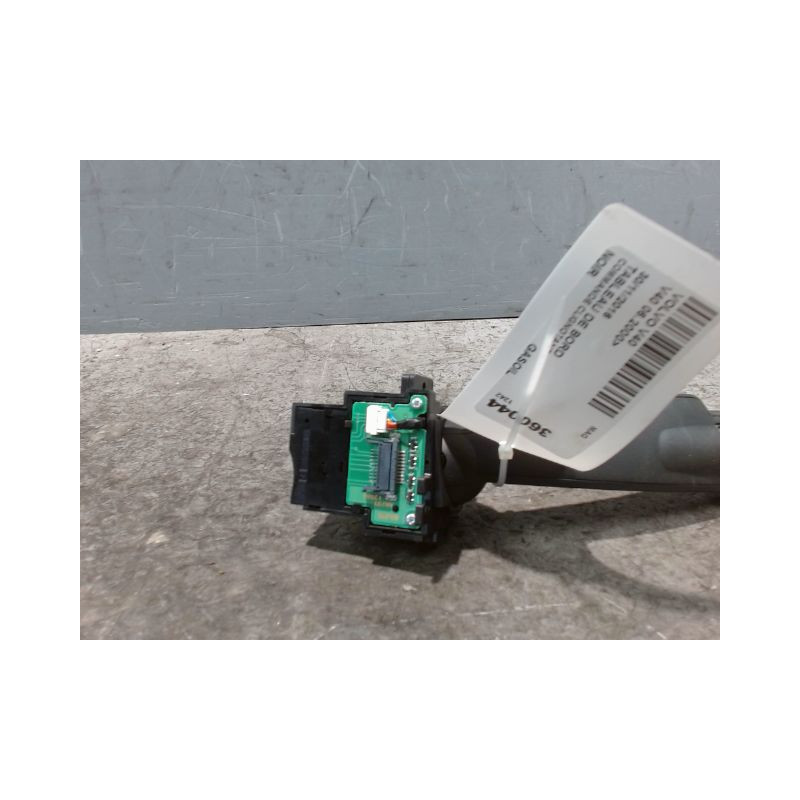 COMMANDE CLIGNOTANT VOLVO V40 2000-