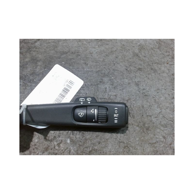 COMMANDE ESSUIE GLACE VOLVO V40 2000-