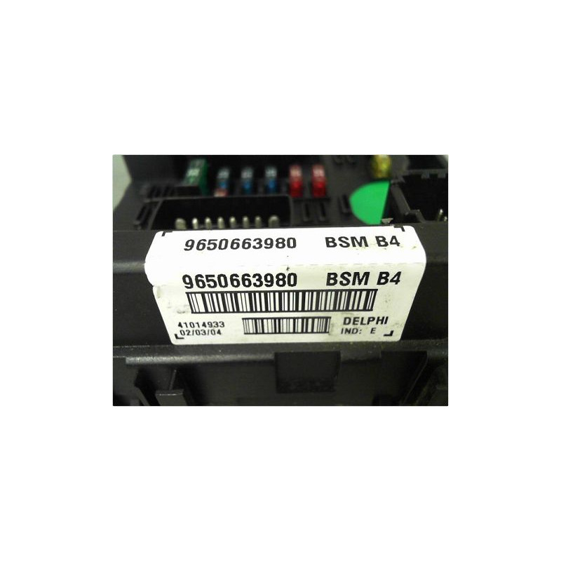 BOITE A FUSIBLES PEUGEOT 206 98-09