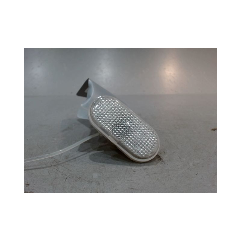 REPETITEUR AILE DROIT RENAULT KANGOO