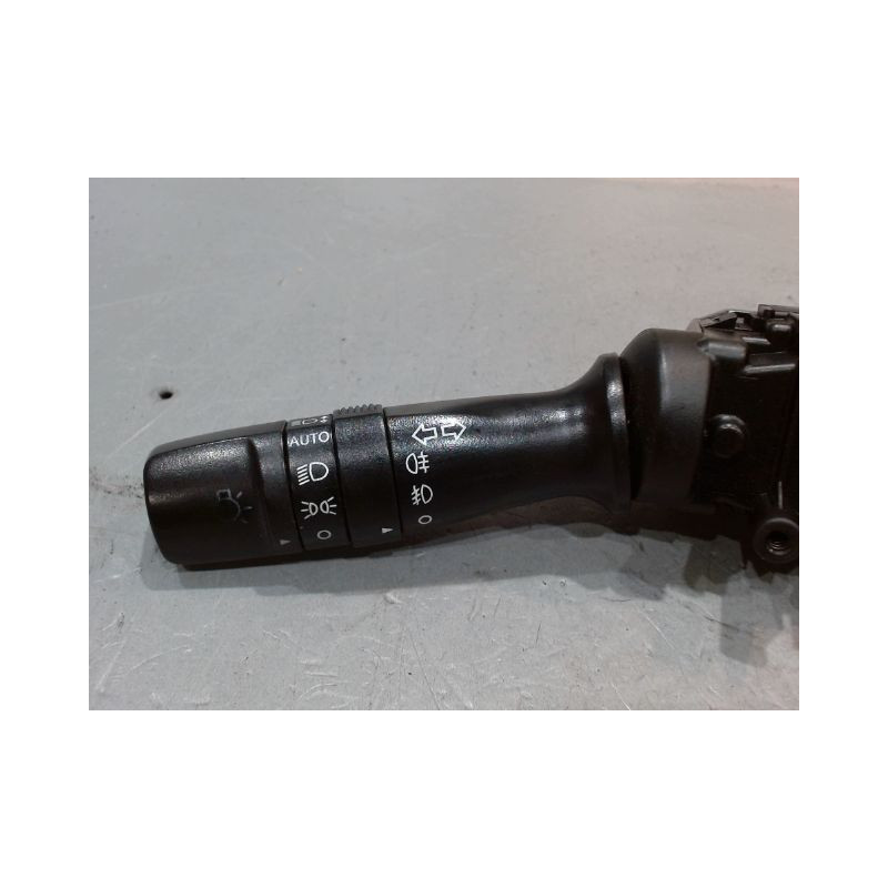 COMMANDE CLIGNOTANT KIA CEE-D