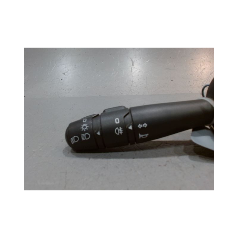 COMMANDE CLIGNOTANT RENAULT TWINGO