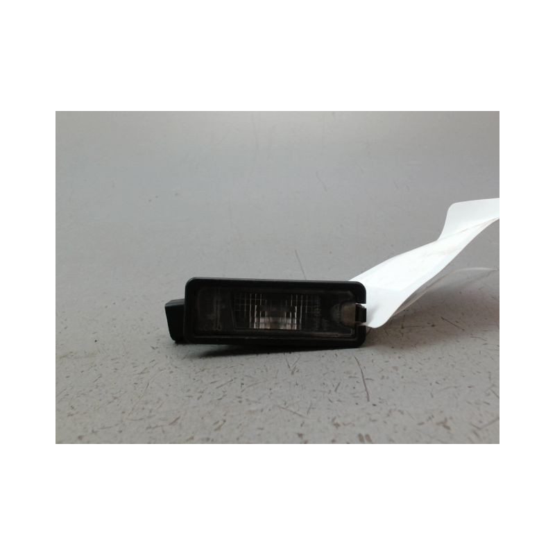 ECLAIREUR PLAQUE DE POLICE DROIT VOLKSWAGEN GOLF VI 2008-2013