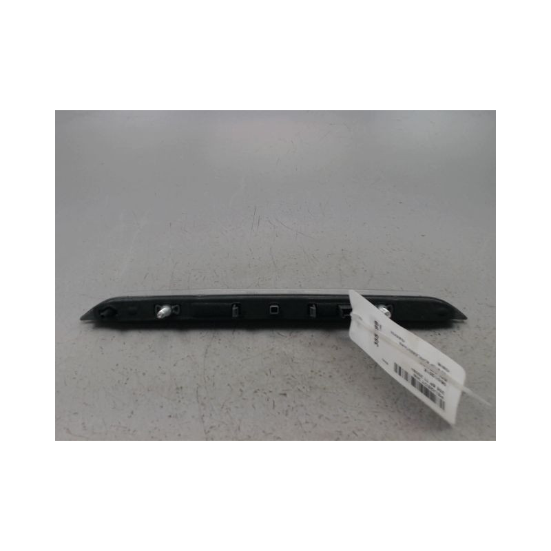 FEUX STOP SUPPLEMENTAIRE PEUGEOT 308 2009-