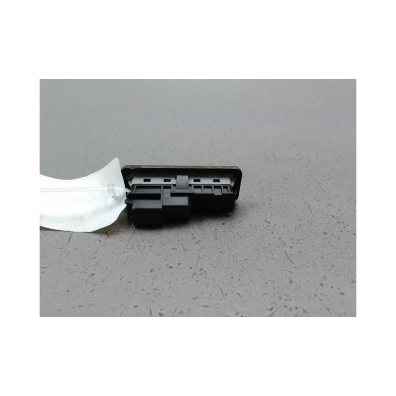 POIGNEE EXTERIEURE HAYON PEUGEOT 308 2009-