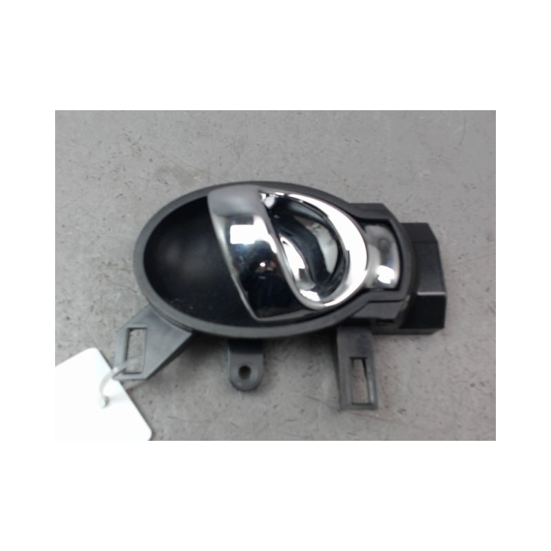 POIGNEE INTERIEURE PORTE AVANT DROIT NISSAN NOTE