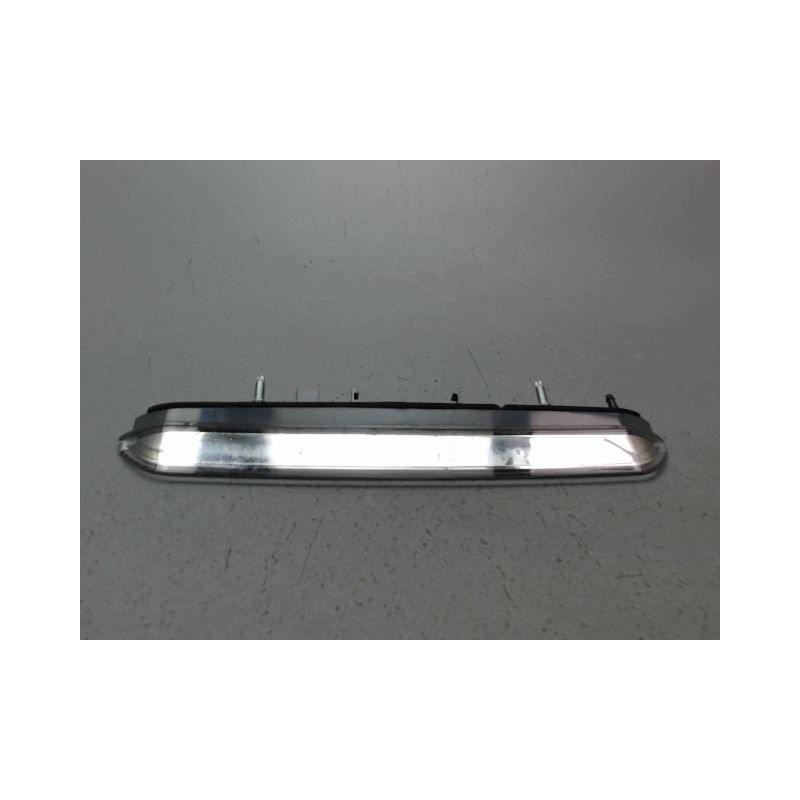 FEUX STOP SUPPLEMENTAIRE PEUGEOT 308 2009-