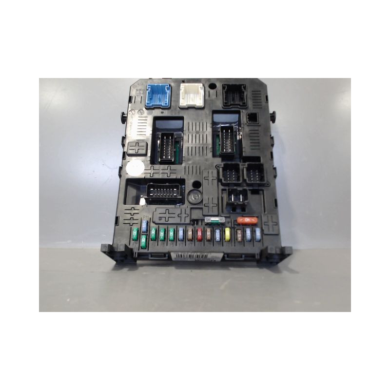 BOITIER GESTION HABITACLE PEUGEOT 3008