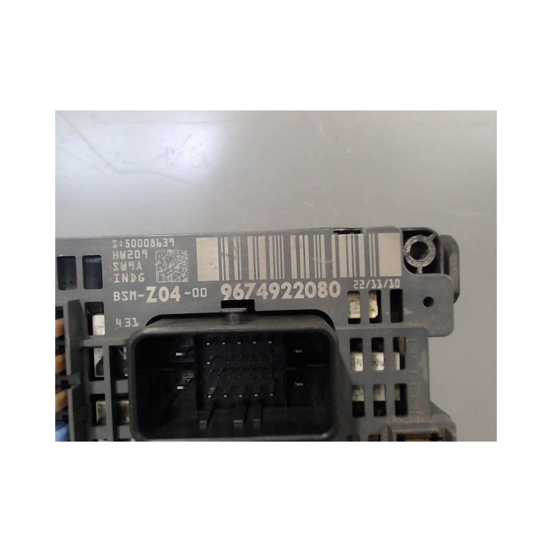 BOITE A FUSIBLES PEUGEOT 508