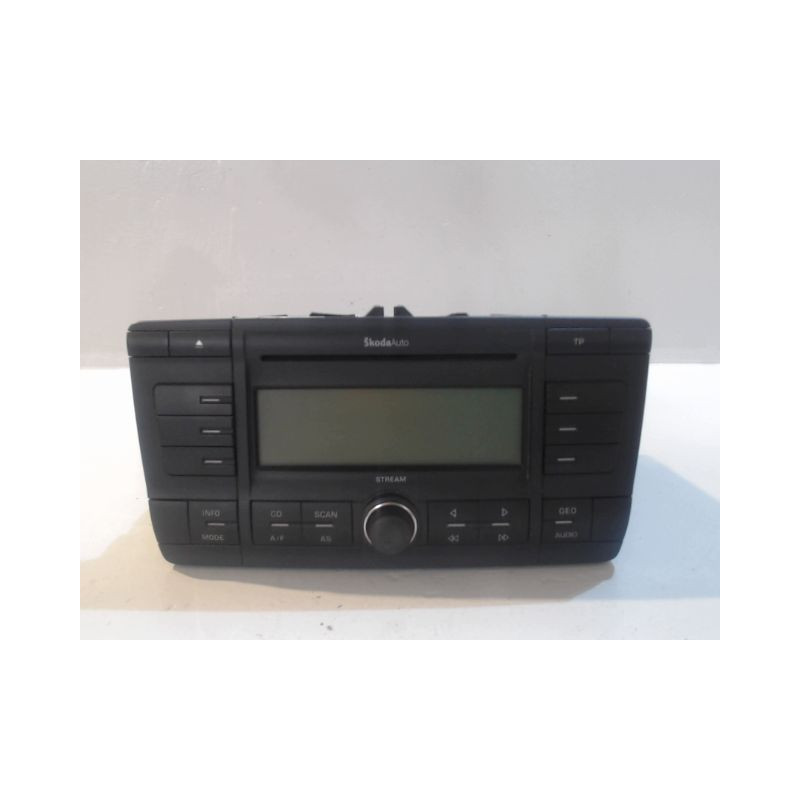 AUTORADIO SKODA OCTAVIA 2004
