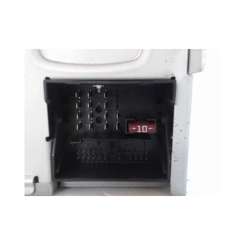 AUTORADIO VOLKSWAGEN PASSAT 2010-