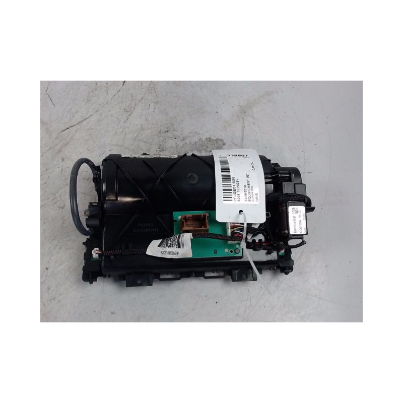 ECRAN GPS PEUGEOT 5008 2009-