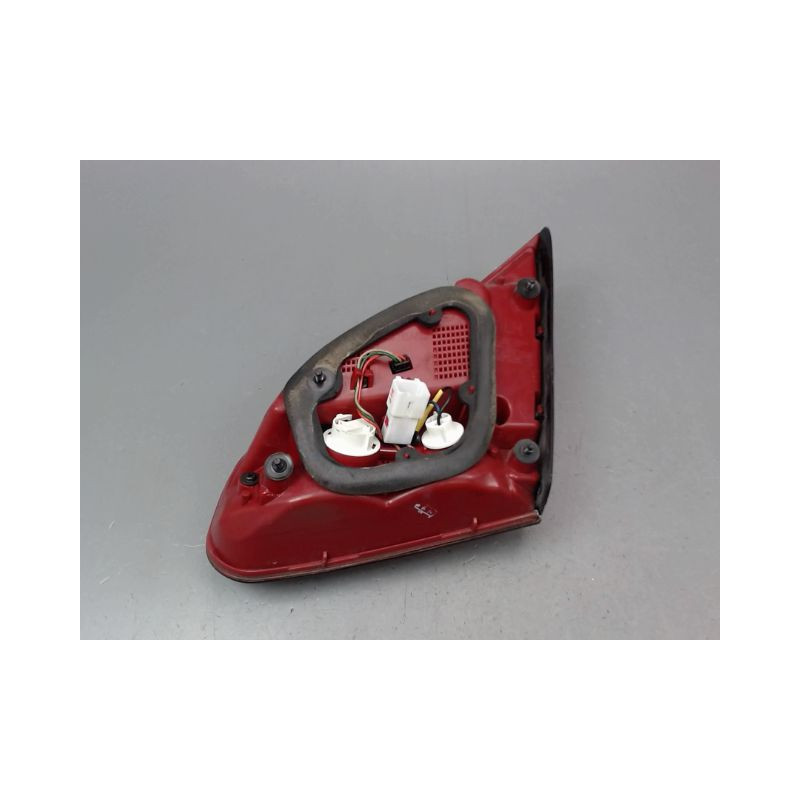 FEU ARRIERE INTERIEUR GAUCHE KIA CEE D I Phase 1 2007-2009