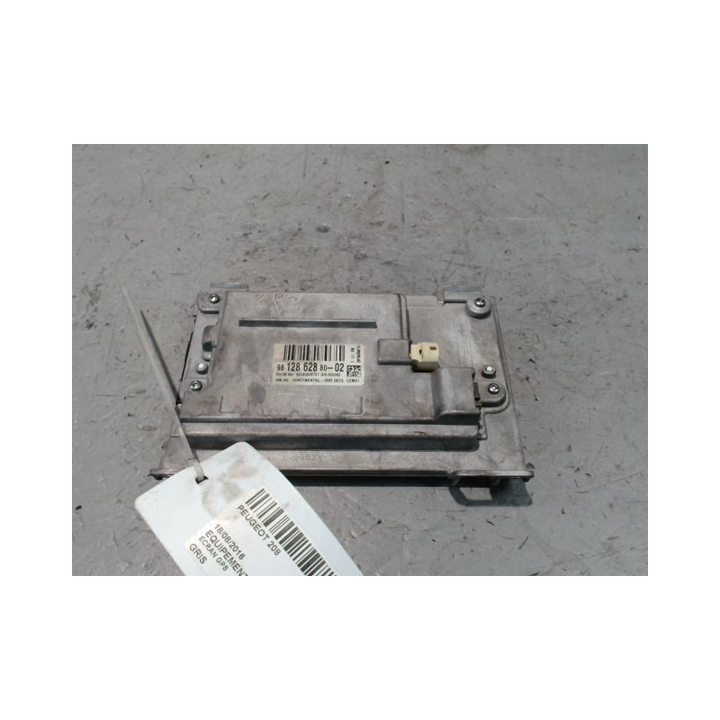 ECRAN GPS PEUGEOT 208