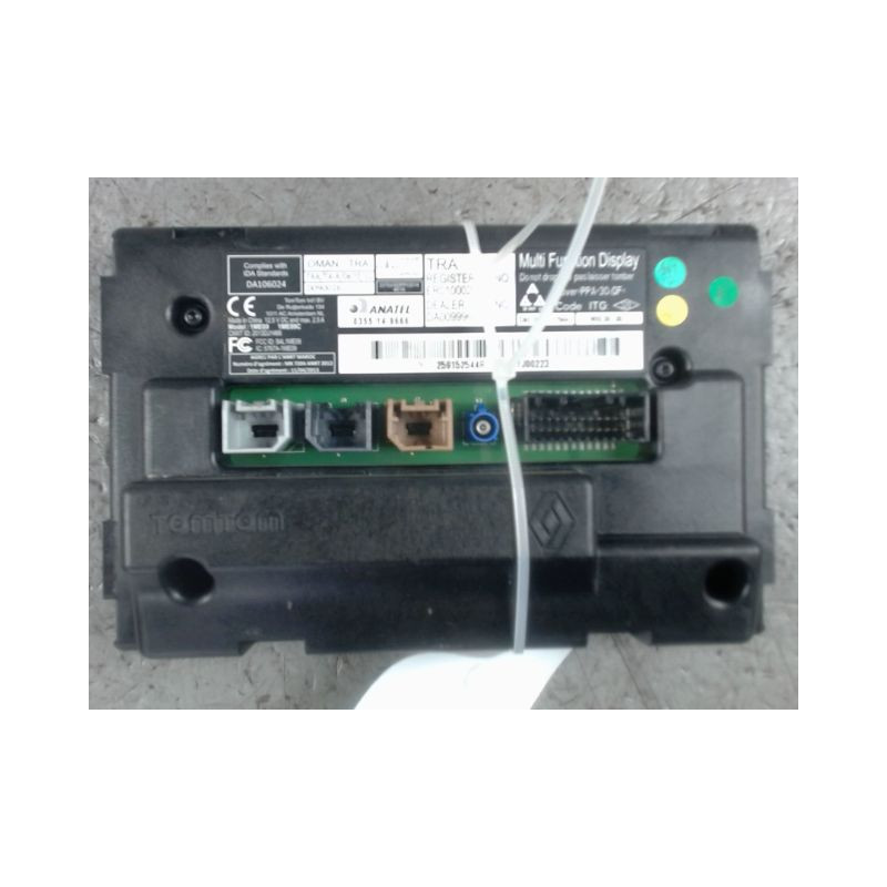 ECRAN GPS RENAULT CLIO IV