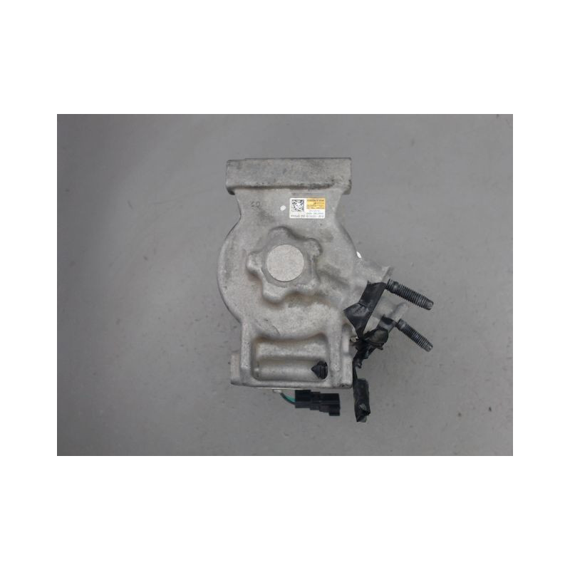 COMPRESSEUR AIR CONDITIONNE FORD KA+