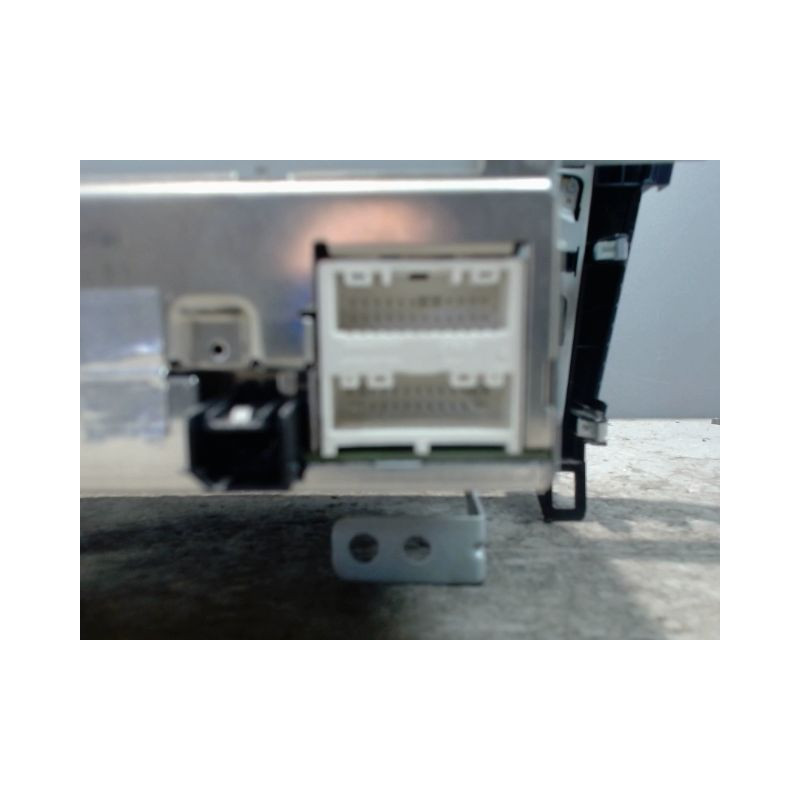 ECRAN GPS NISSAN QHASQAI 2007-