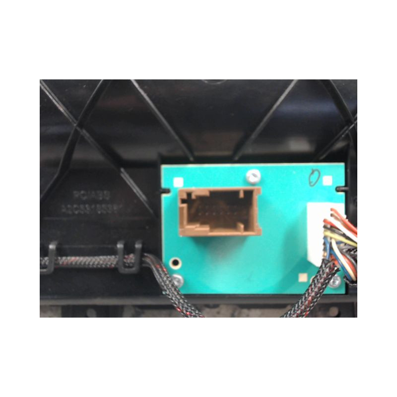 ECRAN GPS PEUGEOT 5008 2009-