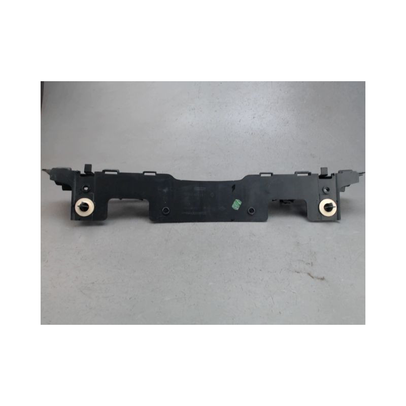SUPPORT CENTRAL PARE-CHOC ARRIERE  RENAULT CLIO