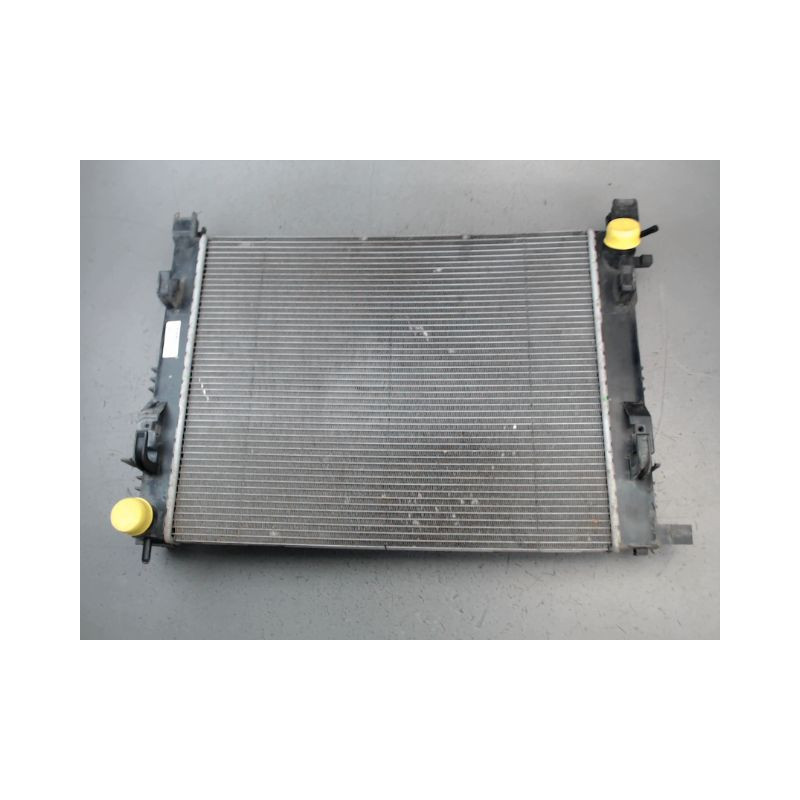 RADIATEUR DACIA DUSTER