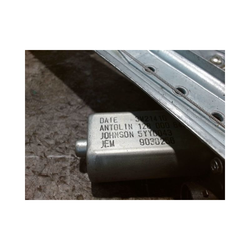 MECANISME+MOTEUR LEVE-GLACE AVANT DROIT DACIA SANDERO 2008-
