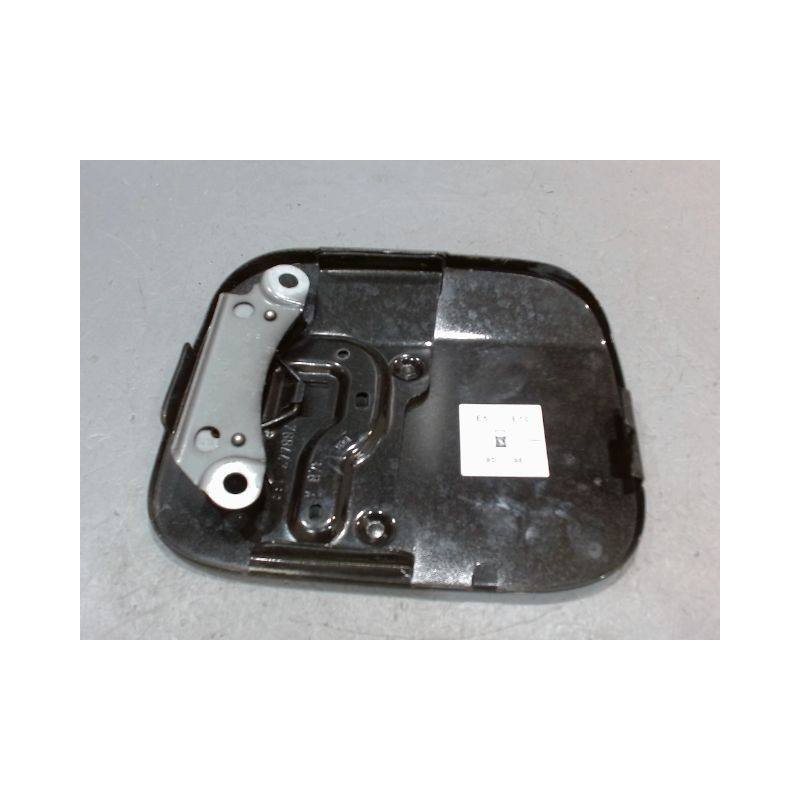 VOLET DE TRAPPE CARBURANT DACIA SANDERO