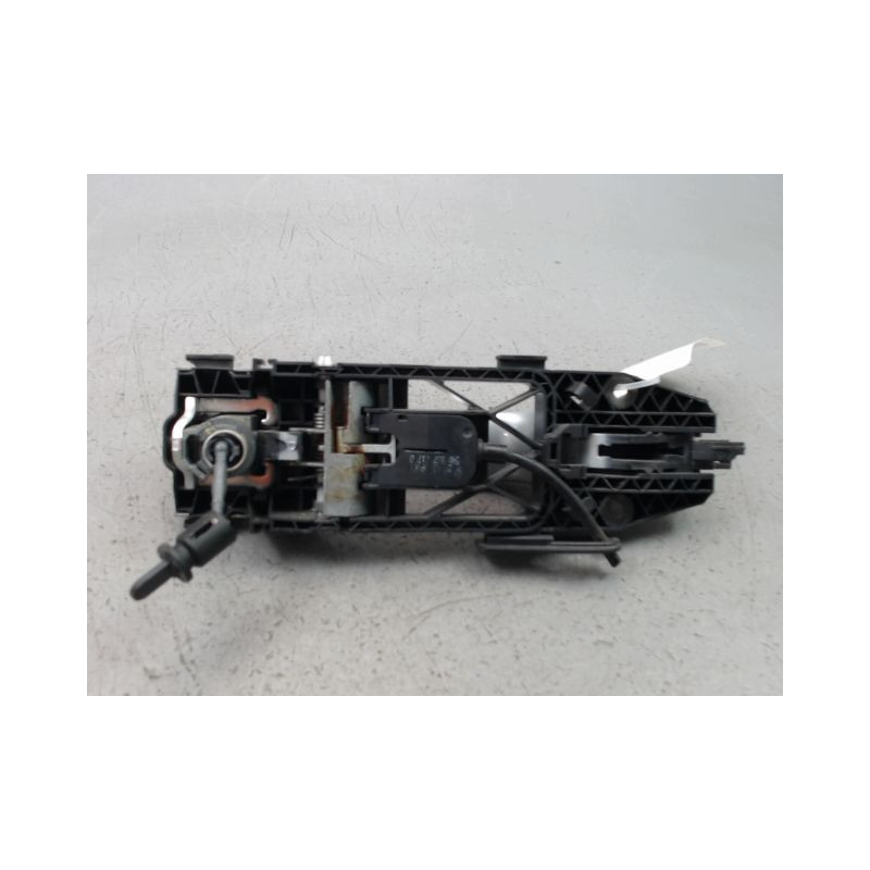 POIGNEE EXTERIEURE PORTE AVANT GAUCHE AUDI A3 2003-