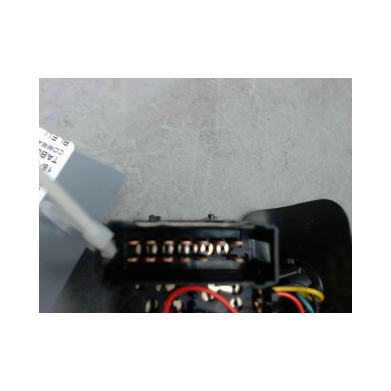 COMMANDE CLIGNOTANT DACIA SANDERO 2008-