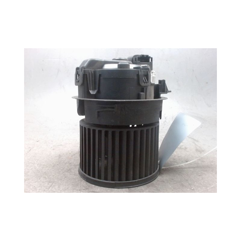 MOTEUR VENTILATEUR CHAUFFAGE PEUGEOT 208