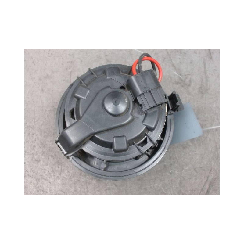 MOTEUR VENTILATEUR CHAUFFAGE PEUGEOT 208