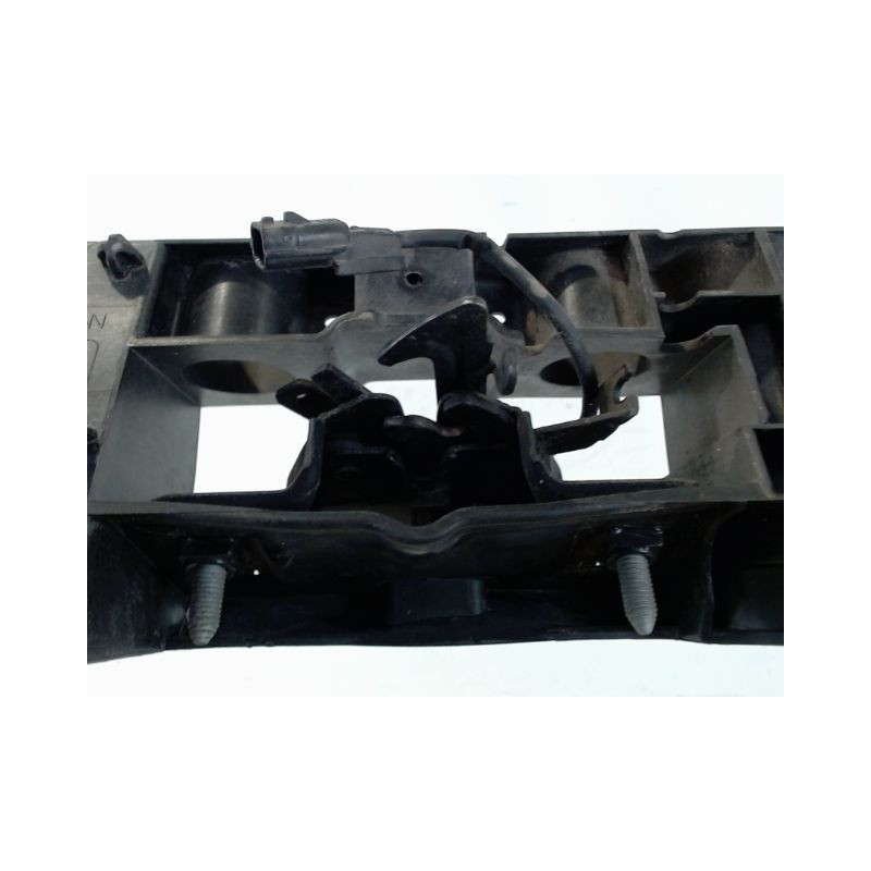 TRAVERSE SUPERIEURE ARMATURE AVANT RENAULT CLIO IV 2012-